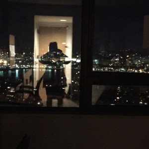 hotelroomskyline